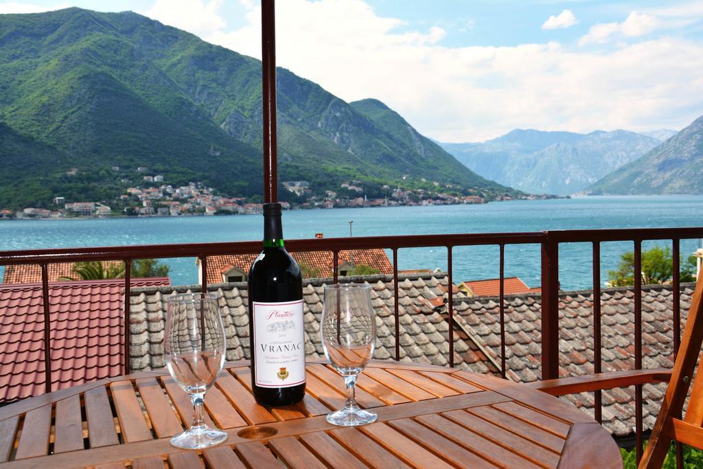 Apartment Biser Kotor Exterior photo