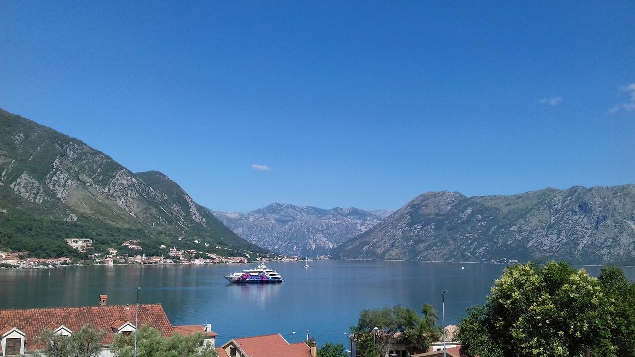 Apartment Biser Kotor Exterior photo